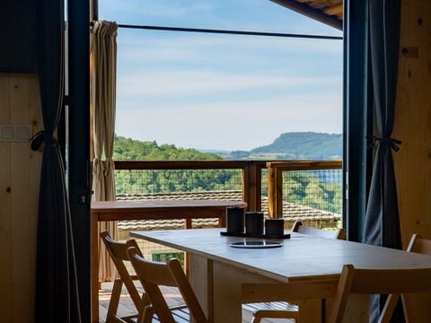 CHALET 5 personnes - CABANE PREMIUM SUR PILOTIS