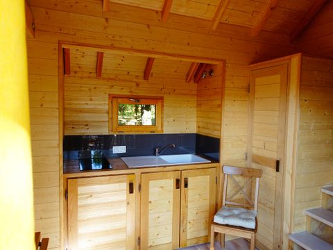 HÉBERGEMENT INSOLITE 4 personnes - Cabane perchée Beaumont 4 pers.