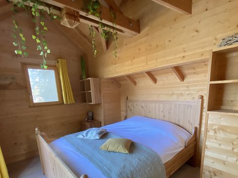 HÉBERGEMENT INSOLITE 6 personnes - Cabane Perchée Beaumont 6 pers.