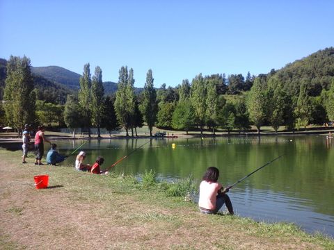 LES CHALETS DU LAC BELCAIRE - Camping Aude - Image N°15