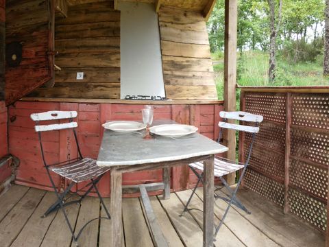 UNUSUAL ACCOMMODATION 2 people - Self-catering accommodation - without sanitary facilities