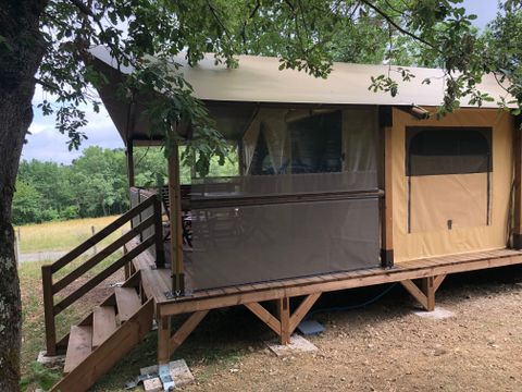 HÉBERGEMENT INSOLITE 5 personnes - Lodge Glamping 5 personnes (samedi à samedi du 06/07/24 au 31/08/24) 1/5 pers.