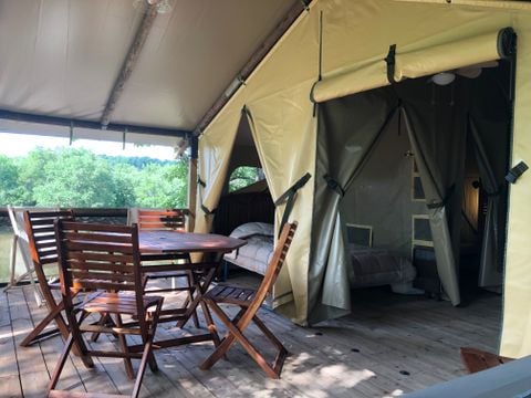 UNUSUAL ACCOMMODATION 5 people - 5-person Glamping Lodge (Saturday to Saturday from 06/07/24 to 31/08/24) 1/5 pers.