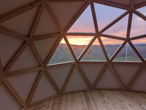 HÉBERGEMENT INSOLITE 2 personnes - Dome géodésique - (dimanche à dimanche du 07/07/24 au 01/09/24)