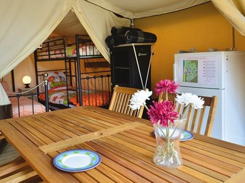 CANVAS AND WOOD TENT 6 people - Safari | 2 Bedrooms | 5/6 Pers. | Single terrace