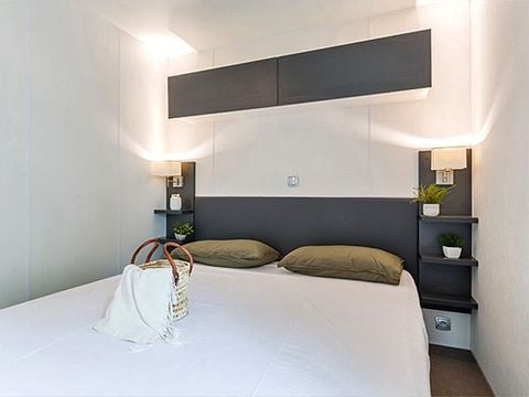 MOBILHOME 6 personnes - Mobil-home | Premium Exclusive | 3 Ch. | 6 Pers. | Terrasse surélevée | Clim. | TV