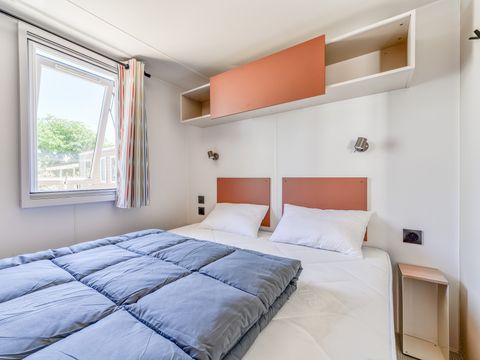 MOBILHOME 6 personnes - Mobil-home | Premium | 3 Ch. | 6 Pers. | Terrasse surélevée | Clim. | TV