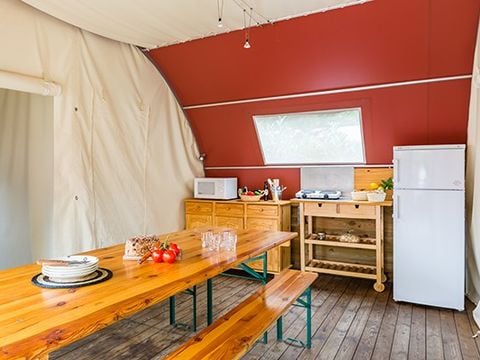 CANVAS BUNGALOW 8 people - Explorer Tent | 4 Bedrooms | 6/8 People | Without bathroom