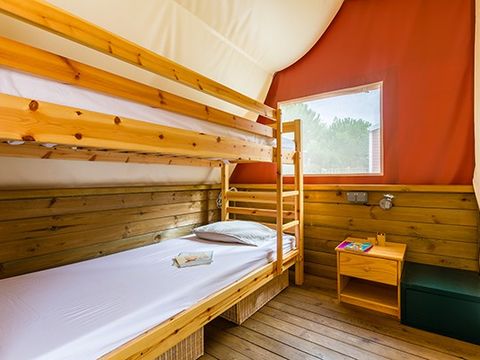 BUNGALOW TOILÉ 8 personnes - Tente Explorer | 4 Ch. | 6/8 Pers. | Sans SDB