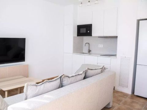 APARTMENT 4 people - Flat 2 Rooms 2/4 People Air-conditioned + TV
