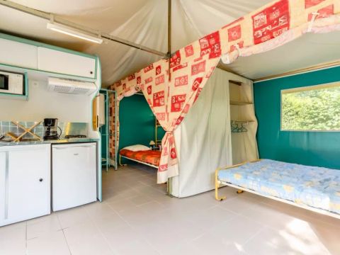 CANVAS BUNGALOW 5 people - Pagan 3 Rooms 5 People (4 adults + 1 child -8 years)