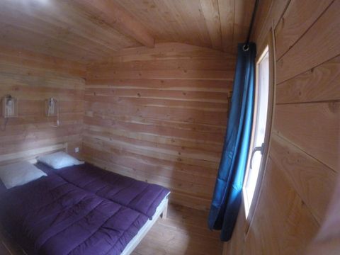 UNUSUAL ACCOMMODATION 4 people - ROBINSON PERCH CABIN 2 rooms without sanitary facilities