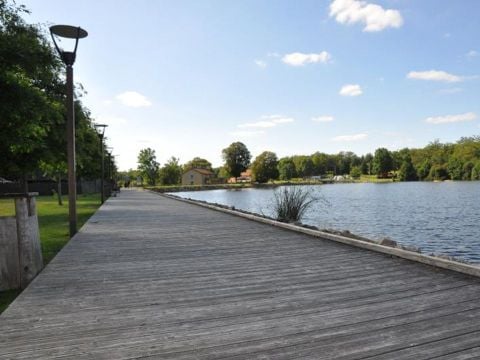 Camping du Grand Etang de Saint-Estèphe - Camping Dordogne - Image N°9