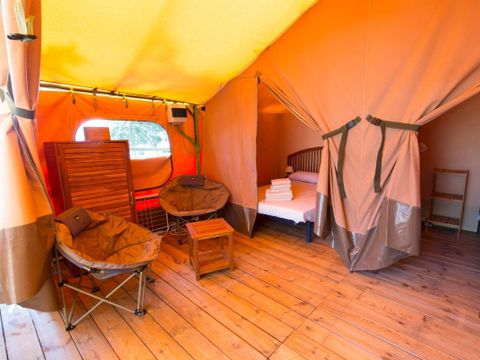 CANVAS AND WOOD TENT 5 people - VICTORIA