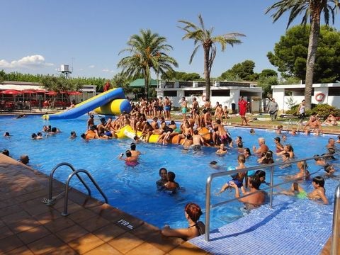 Camping La Corona a CAMBRILS, tarifas y reservas