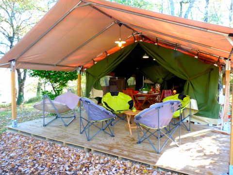 TENTE 5 personnes - Tente Safari Acacia Standard 23m² (sans sanitaires) - 2 chambres + terrasse couverte 12m² 5 pers.