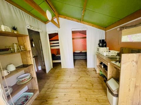 CANVAS AND WOOD TENT 5 people - Lodge Noisetier Standard 22m² - 2 bedrooms + 8m² covered terrace