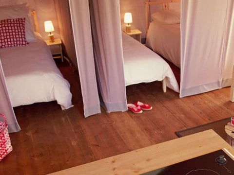 CANVAS AND WOOD TENT 4 people - CABANE LODGE without sanitary facilities