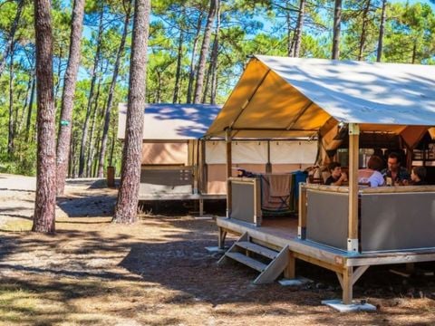 CANVAS AND WOOD TENT 6 people - LODGE without sanitary facilities