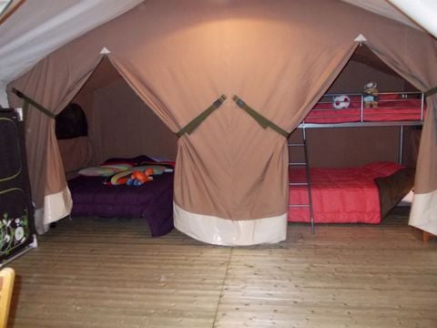 CANVAS AND WOOD TENT 5 people - LODGE without sanitary facilities 5p