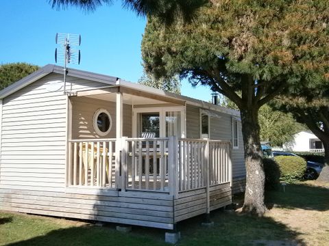 MOBILE HOME 5 people - 2 bedrooms - semi-covered terrace - TV