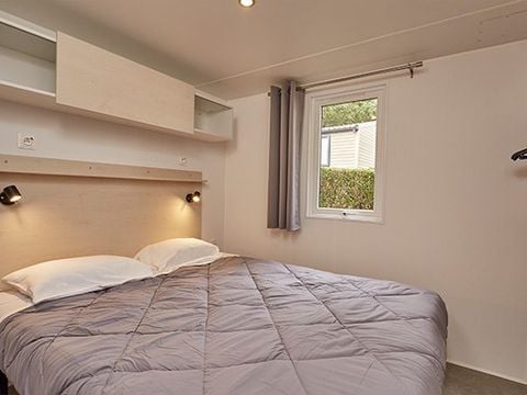 MOBILHOME 4 personnes - Ultimate | 2 Ch. | 4 Pers. | Terrasse surélevée | Clim. | TV