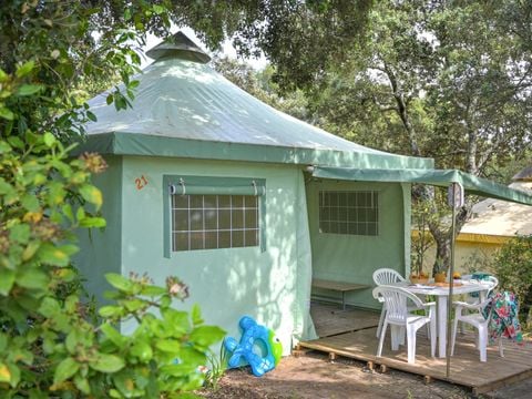 CANVAS BUNGALOW 4 people - STANDARD without sanitary facilities