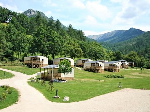 Camping Les Framboiseilles - White Rock - Camping Alpes-de-Haute-Provence