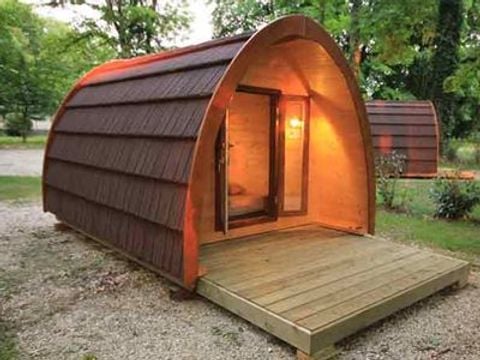 UNUSUAL ACCOMMODATION 2 people - CABANE LE POD without sanitary facilities