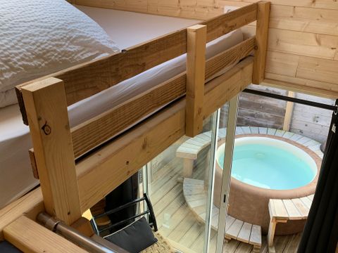 UNUSUAL ACCOMMODATION 2 people - CARRE DÉTOILES with private spa