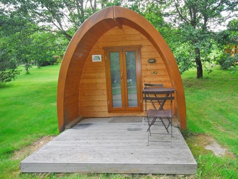 UNUSUAL ACCOMMODATION 4 people - FOREST CABIN without sanitary facilities