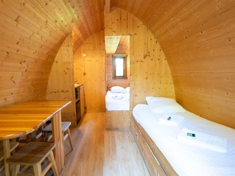 UNUSUAL ACCOMMODATION 4 people - FOREST CABIN without sanitary facilities