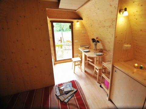 UNUSUAL ACCOMMODATION 4 people - FOREST CABIN without sanitary facilities