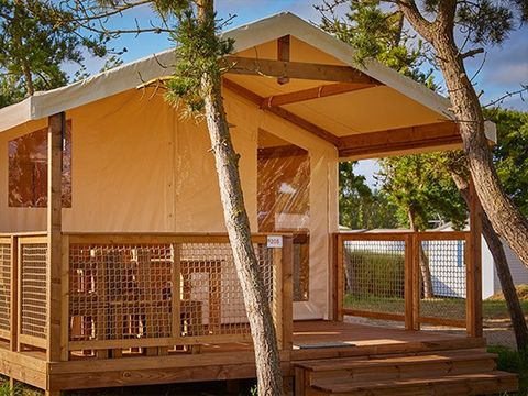 CANVAS AND WOOD TENT 5 people - Super Lodge Tent | 2 Bedrooms | 4/5 Pers. | No bathroom