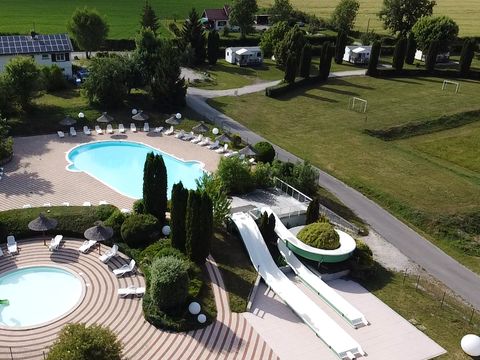 Camping Domaine de l'Epinette - Camping Jura - Image N°2