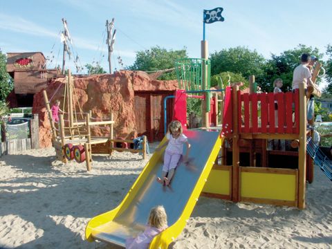 Camping Village Corsaire des 2 Plages  - Camping Charente-Maritime - Image N°5