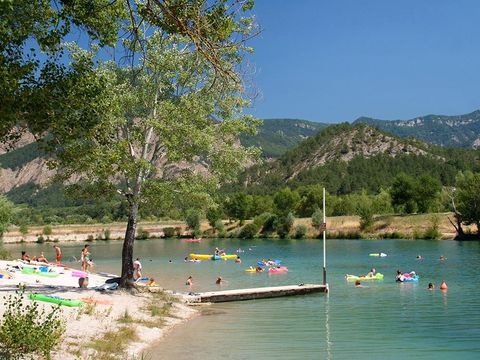 Camping le Lac Bleu - Ciela Village - Camping Drome