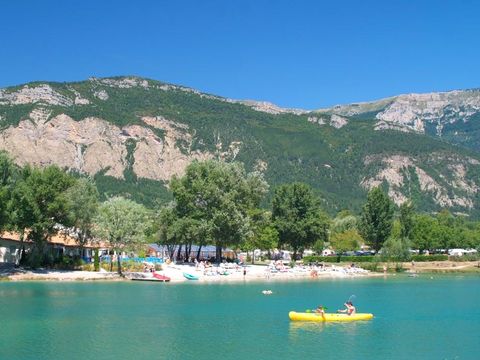 Camping le Lac Bleu - Ciela Village - Camping Drome