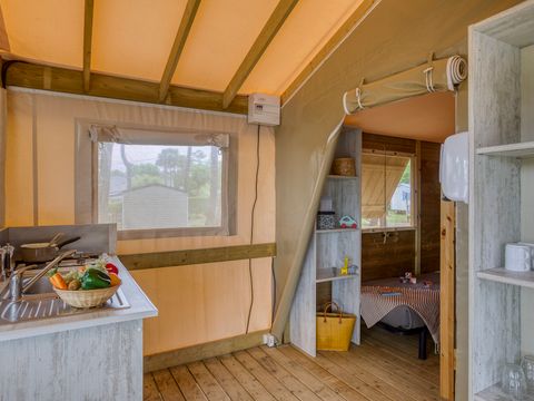 TENTE TOILE ET BOIS 4 personnes - INSOLITE CONFORT LODGE (sans sanitaires)