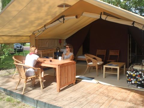 CANVAS AND WOOD TENT 5 people - Safaritent without sanitary facilities