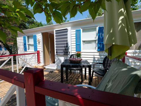 MOBILE HOME 4 people - Standard Escapade 23m² - 2 bedrooms + Terrace with Parasol