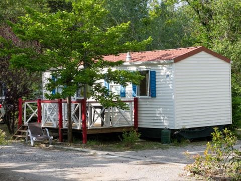 MOBILHOME 4 personnes - Standard Escapade 23m² - 2 chambres + Terrasse avec Parasol