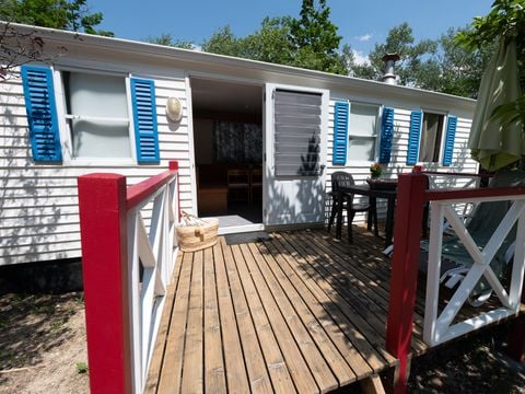 MOBILE HOME 4 people - Standard Escapade 23m² - 2 bedrooms + Terrace with Parasol