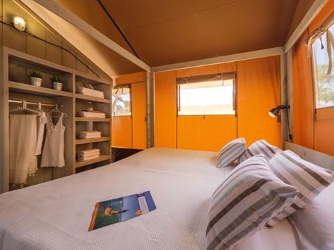 TENT 5 people - Grand Safari Glamping, 2 bedrooms