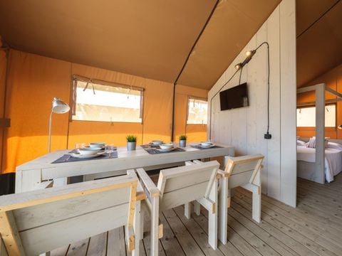 TENT 5 people - Grand Safari Glamping, 2 bedrooms