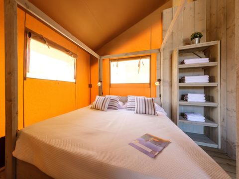 TENT 5 people - Grand Safari Glamping, 2 bedrooms