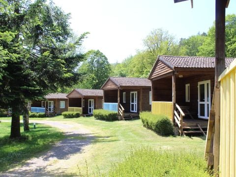 CHALET 4 personnes - Chalet Arbre : 2 chambres + TV,