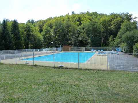 Camping Au Bois de Calais - Camping Correze - Image N°2