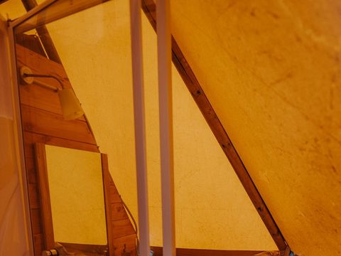 HÉBERGEMENT INSOLITE 7 personnes - Tipi Lodge 6/7 pers