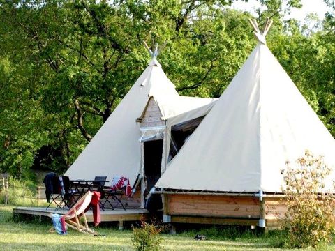 HÉBERGEMENT INSOLITE 7 personnes - Tipi Lodge 6/7 pers